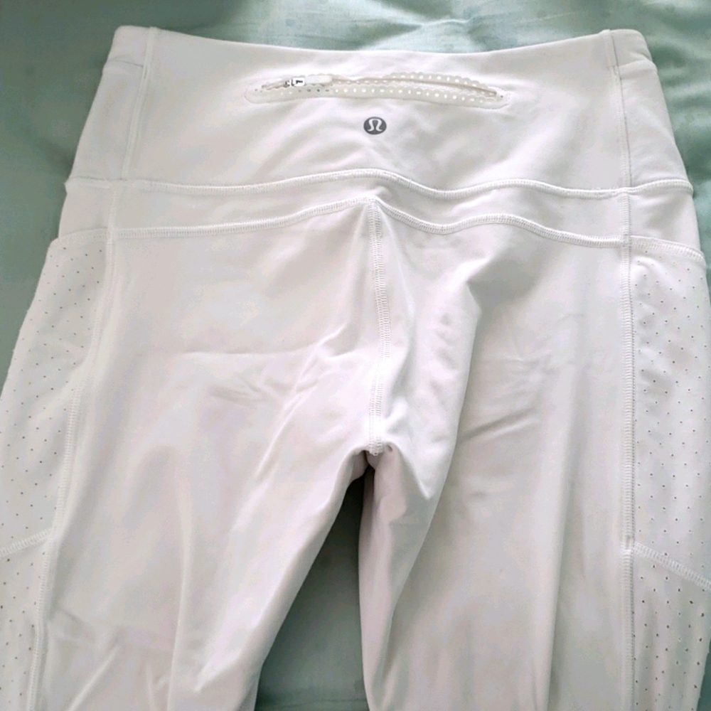 White lululemon athletica leggings